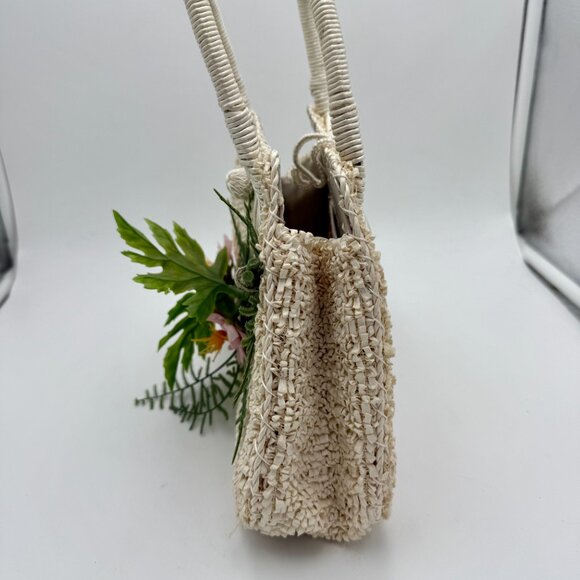 Vintage 1960s Handbag with plastic flowers - Picture 12 of 13